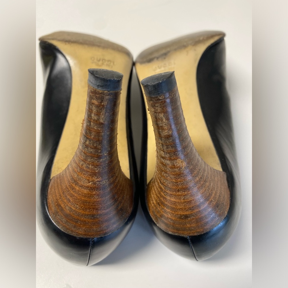 Gucci Vintage Black Court Heels - Picture 5 of 16